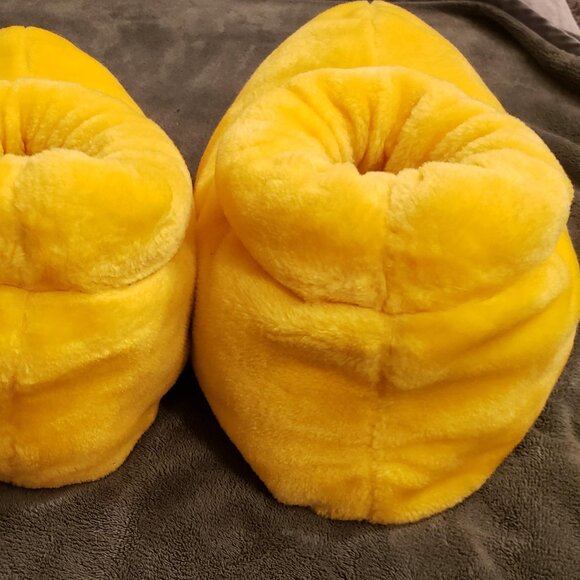 Micky Mouse Slippers - Picture 8 of 9